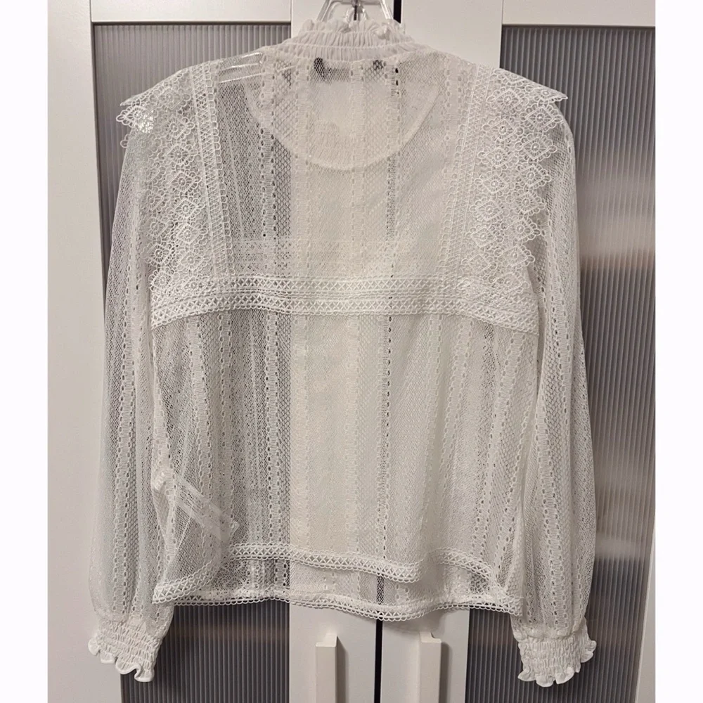 NWOT Zara White Lace Sheer Blouse Top Size S